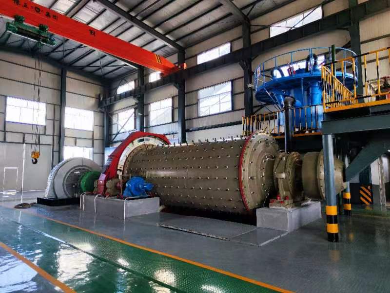 Qingdao Qingzhong Machinery etc Generalis Contracting Project Zhaoyuan Xindongzhuang 2,000-ton cotidie aurum dispensando plant